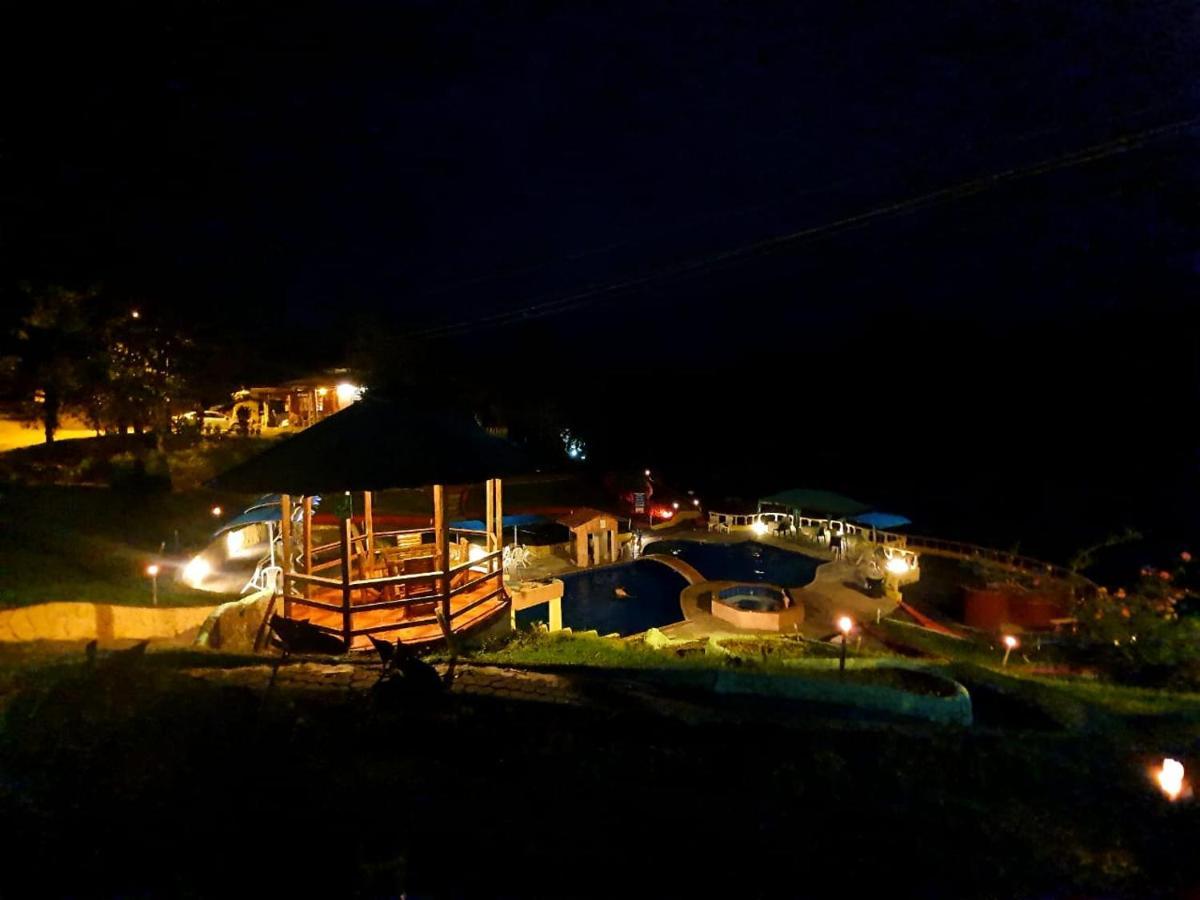 Hosteria Kasadasa Санто-Домінґо-де-лос-Колорадос Екстер'єр фото
