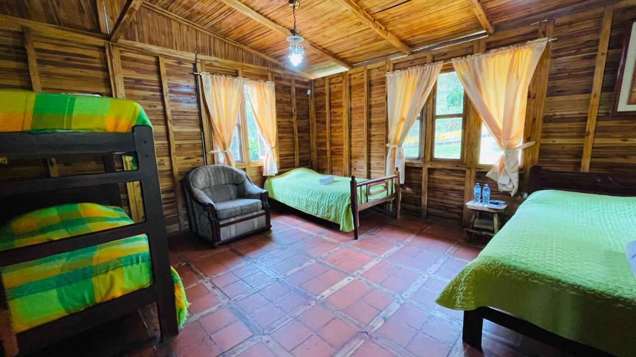 Hosteria Kasadasa Санто-Домінґо-де-лос-Колорадос Екстер'єр фото