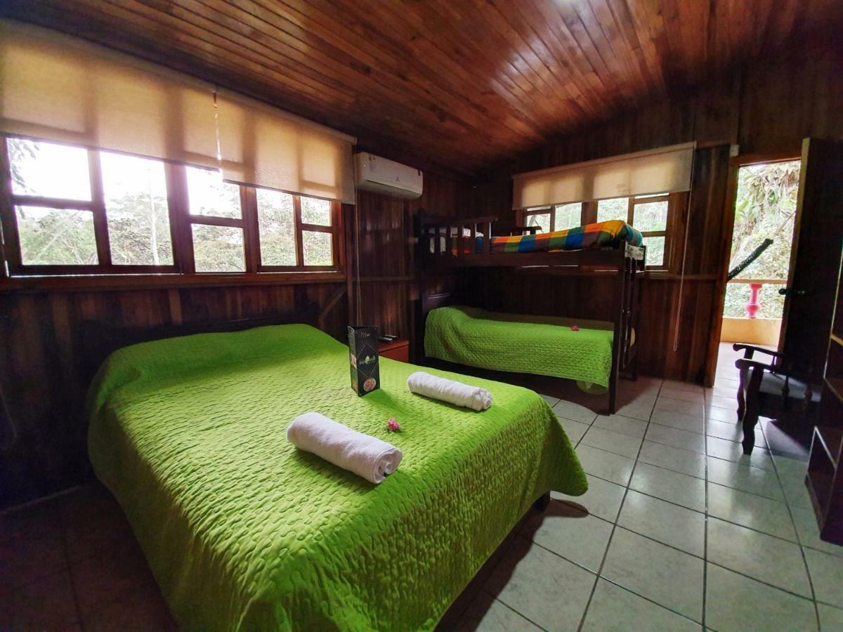 Hosteria Kasadasa Санто-Домінґо-де-лос-Колорадос Екстер'єр фото